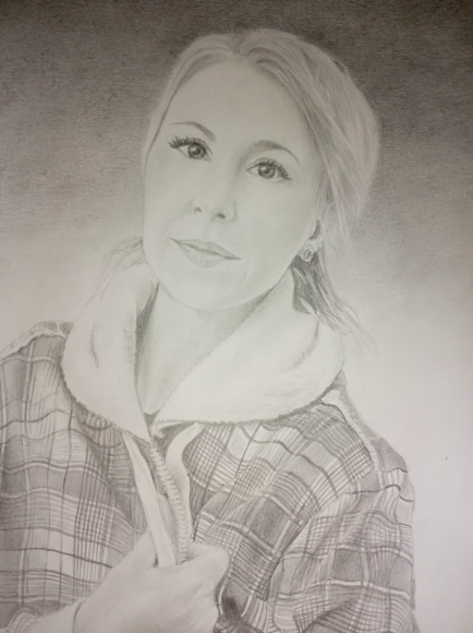 Портрет нарисованный карандашом.